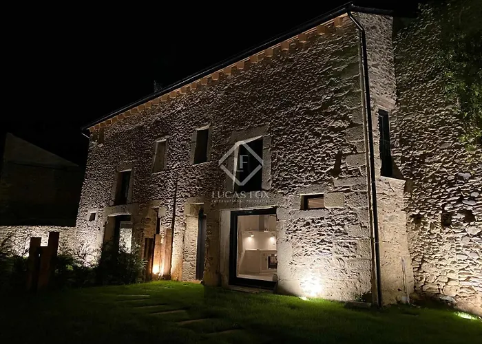 Villa Age