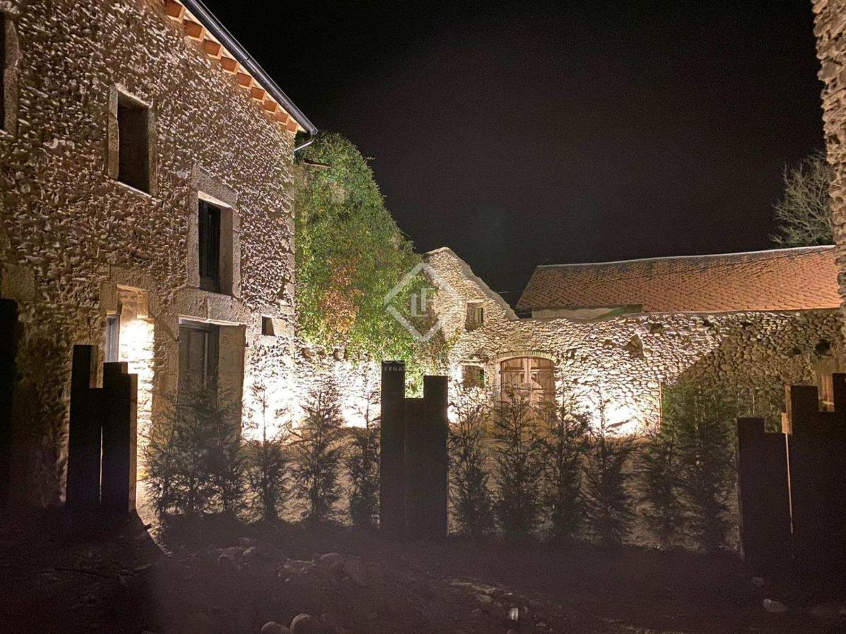 Age Villa